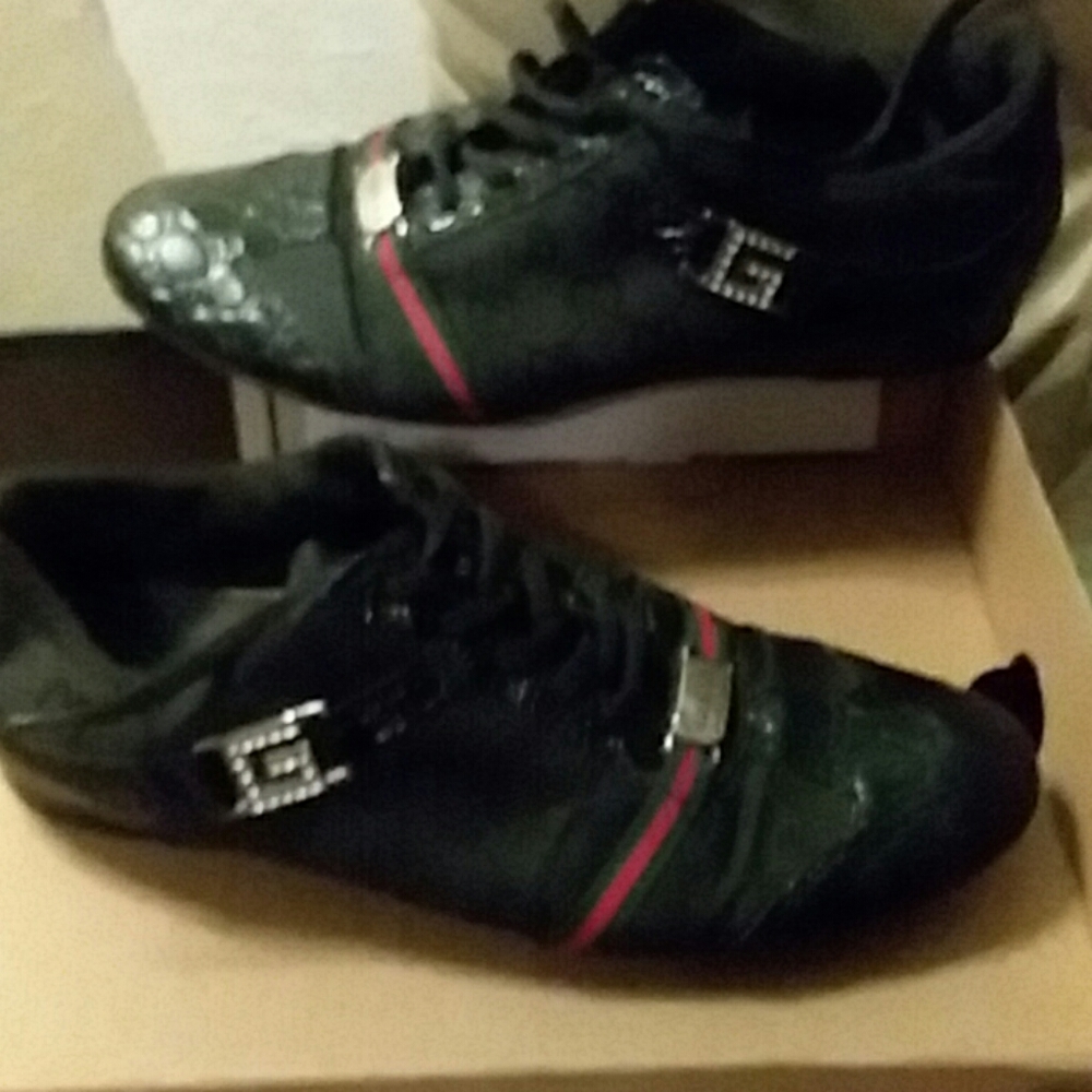 GUCCI SHOES